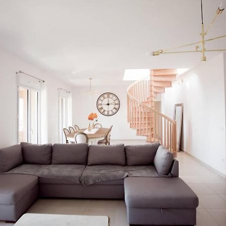 Magnifique Appartement Avec Vue Imprenable La Londe-les-Maures Exteriör bild