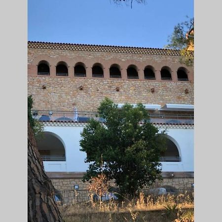 Magnifique Appartement Avec Vue Imprenable La Londe-les-Maures Exteriör bild