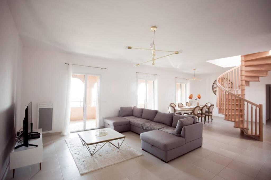 Magnifique Appartement Avec Vue Imprenable La Londe-les-Maures Exteriör bild