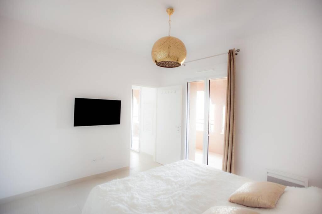 Magnifique Appartement Avec Vue Imprenable La Londe-les-Maures Exteriör bild