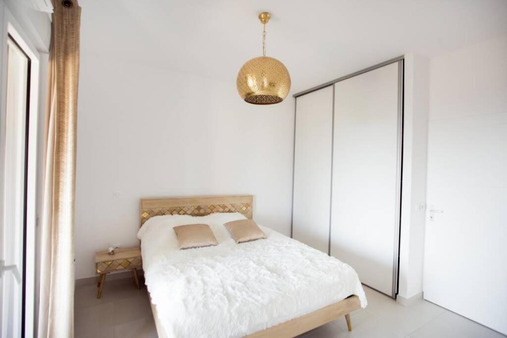 Magnifique Appartement Avec Vue Imprenable La Londe-les-Maures Exteriör bild